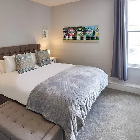 Host & - The Runswick At Brunswick