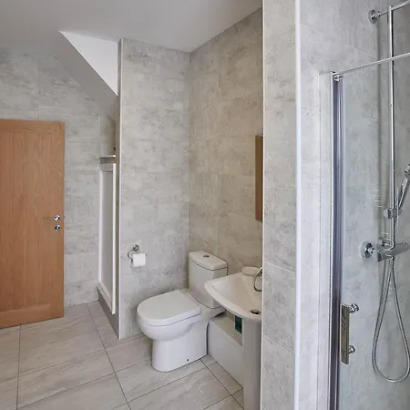 Host & - The Runswick At Brunswick Whitby