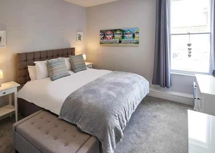 Host & - The Runswick At Brunswick