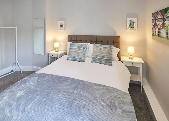 Host & - The Runswick At Brunswick