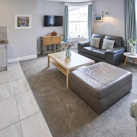 Apartment Host & - The Runswick At Brunswick *